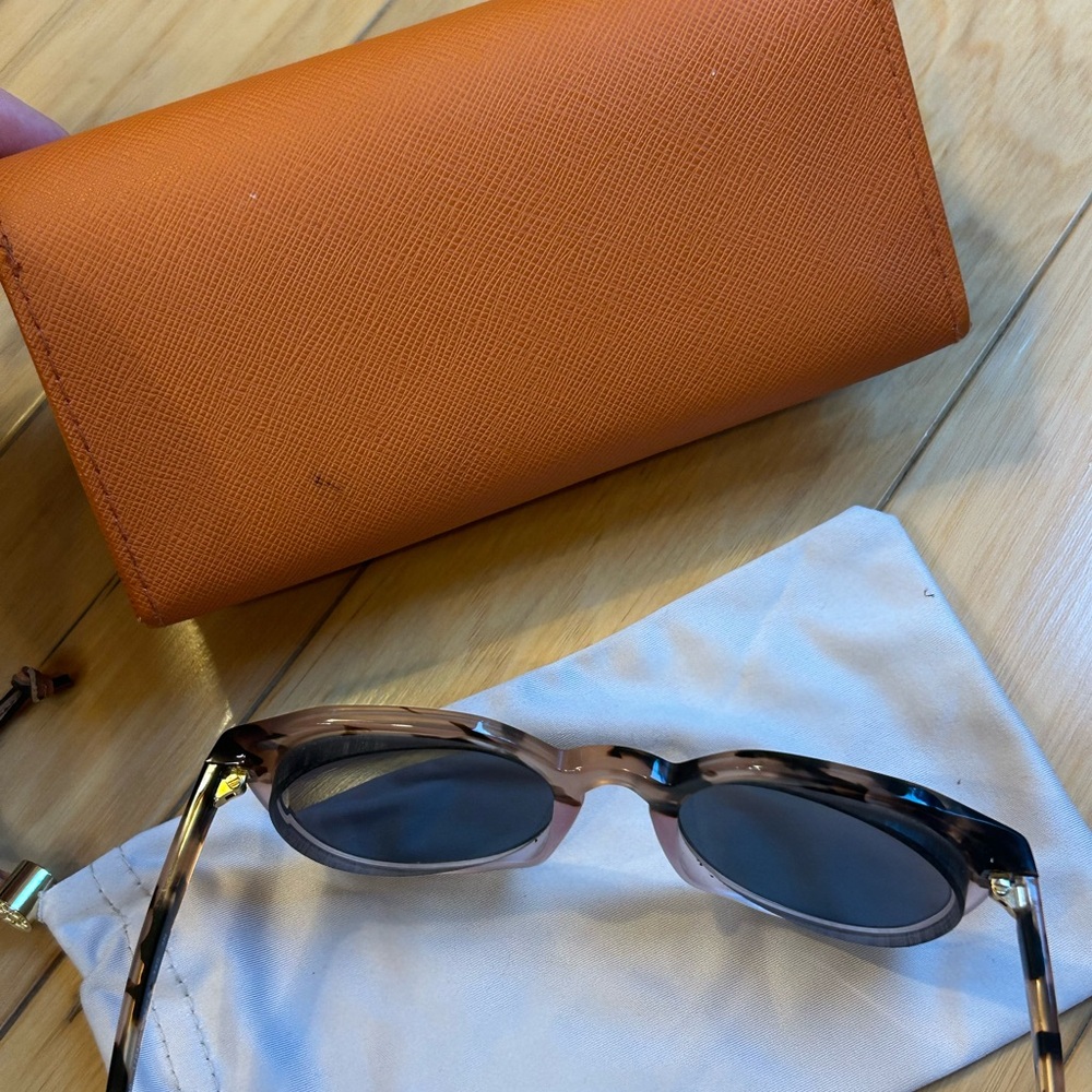 Tory Burch Brown Tortoise Sunglasses - Picture 10 of 14